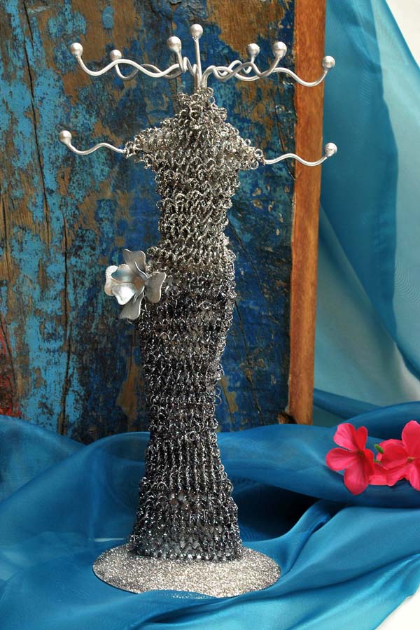 MANIQUI EXPOSITOR GRIS 30 CM