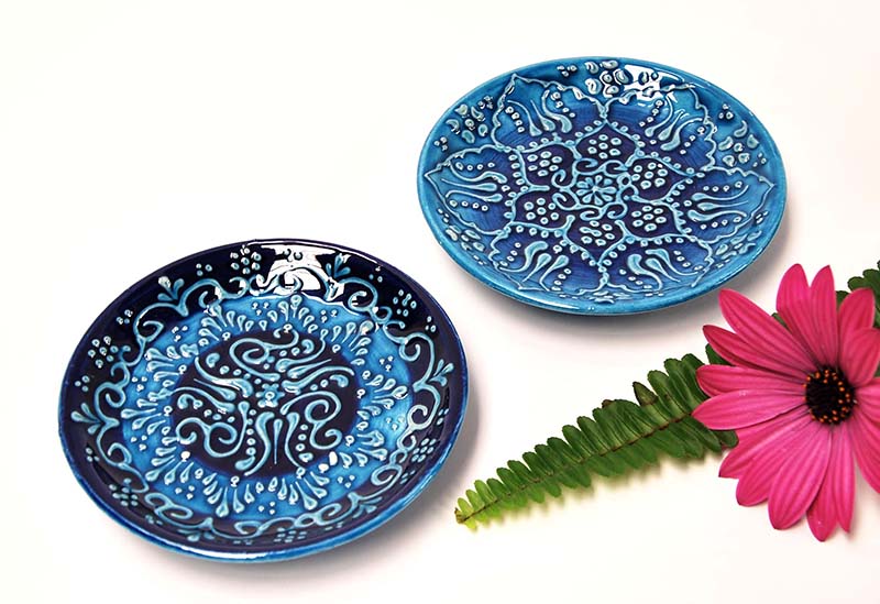 PLATO CER AZUL RELIEVE M 12 CM
