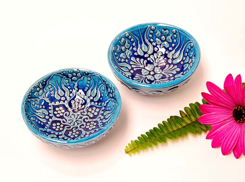 CUENCO CER AZUL RELIEVE P 8 CM